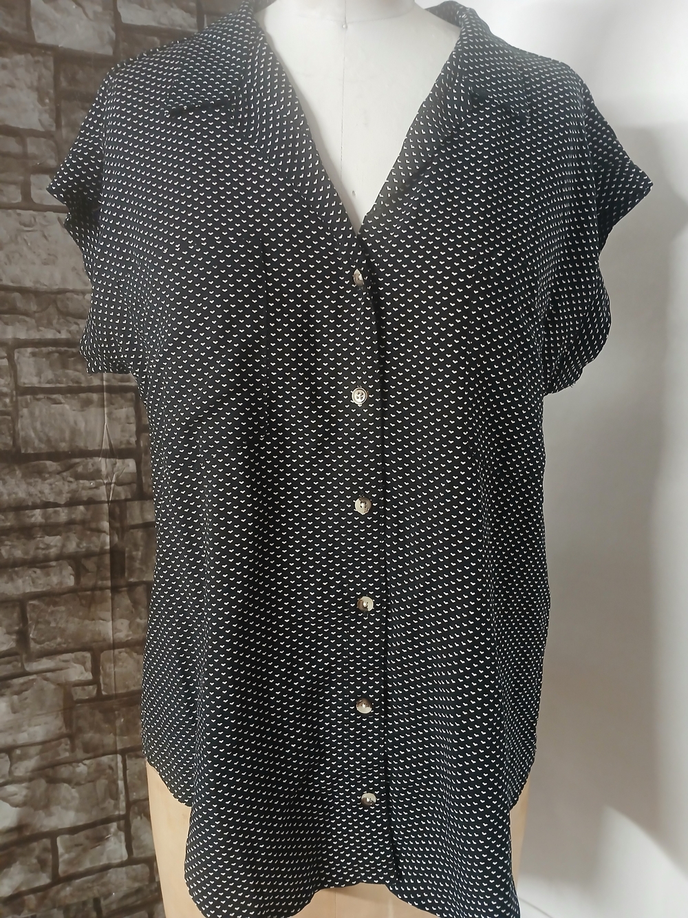 JACHS Girlfriend Black Top with White Micro Dot Print
